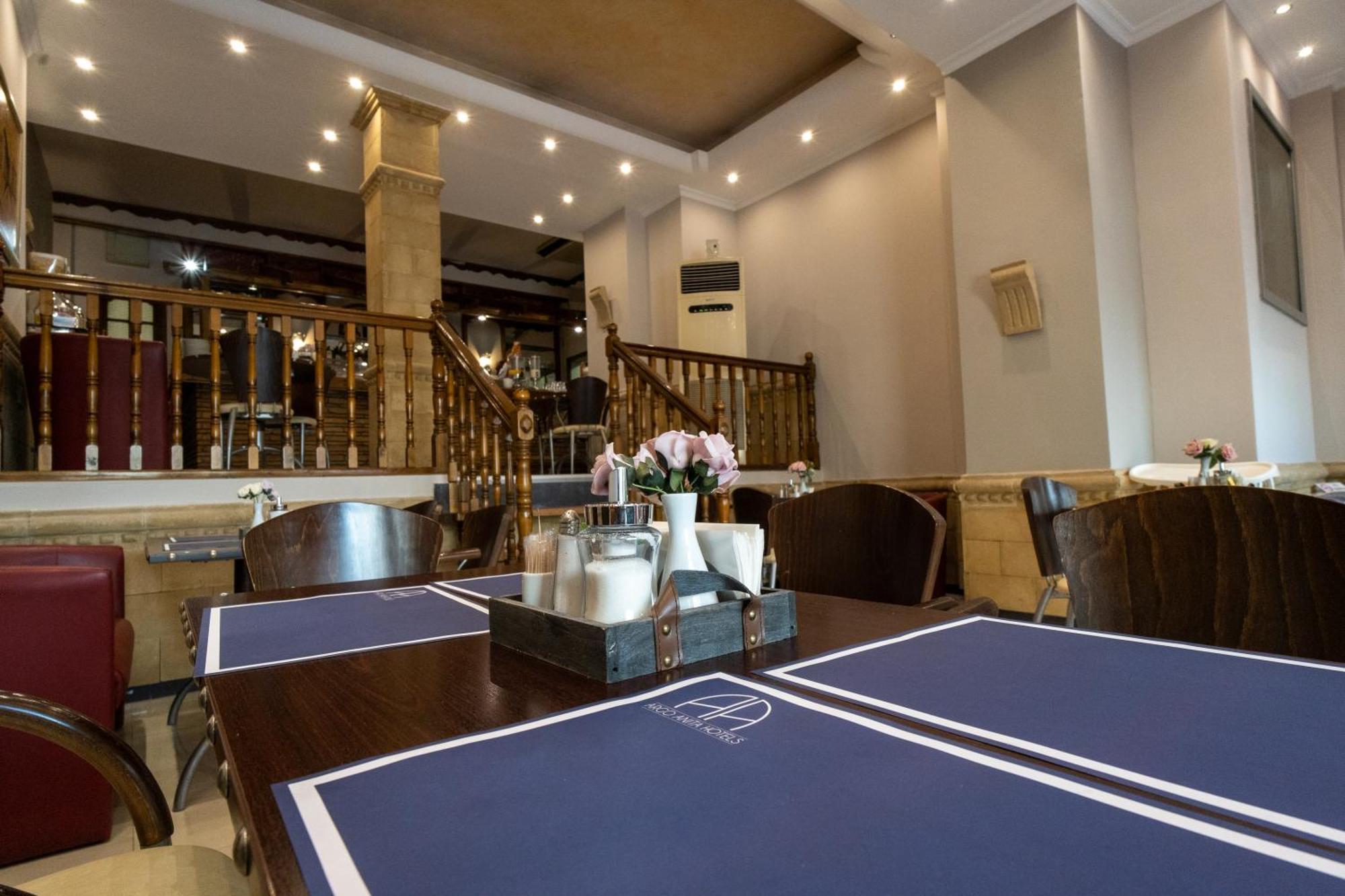 Argo Hotel Piraeus Luaran gambar
