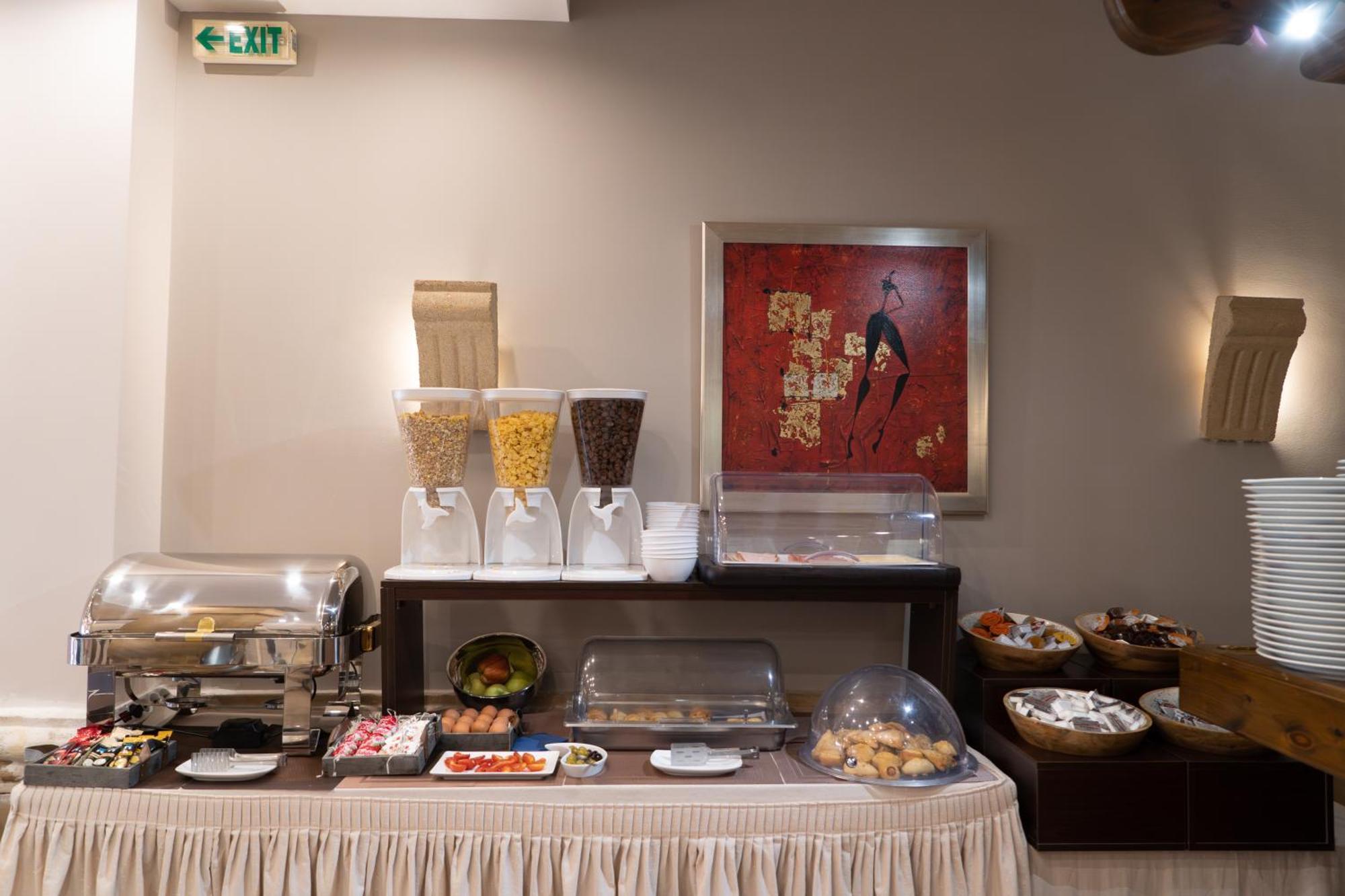 Argo Hotel Piraeus Luaran gambar
